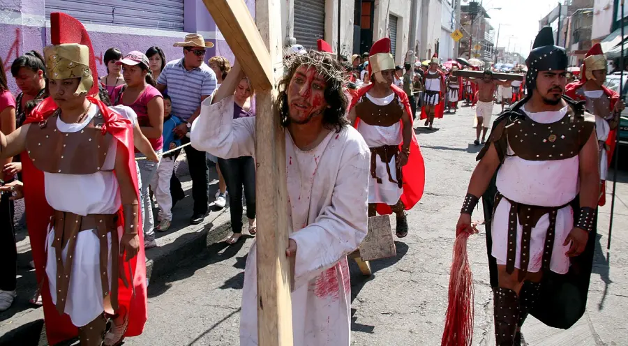 Frassinoro, torna la Via Crucis vivente: 500 figuranti per una tradizione storica