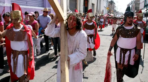 Frassinoro, torna la Via Crucis vivente: 500 figuranti per una tradizione storica