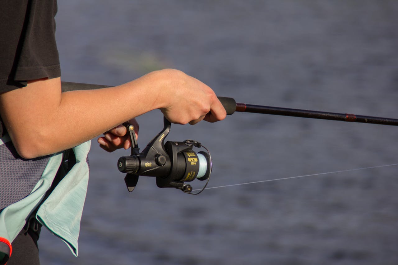 Pesca in Appennino modenese: controlli all’avvio della stagione, due sanzioni elevate