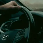 Guida con patente falsa e alcool oltre i limiti: fermato dalla Polizia locale a Modena