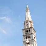 Lambrusco e zampone, visita guidata sulla Ghirlandina