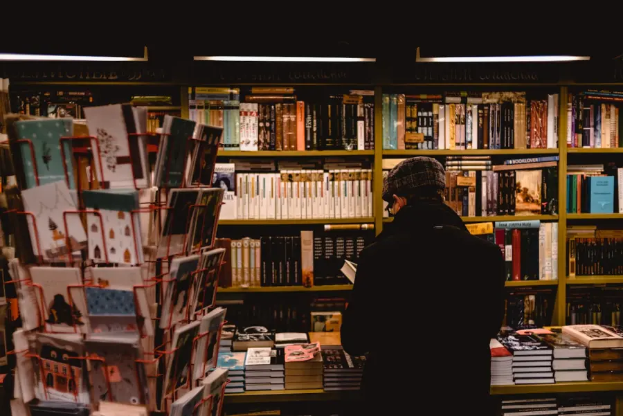 Modena, burattini tra memoria e futuro alla Feltrinelli