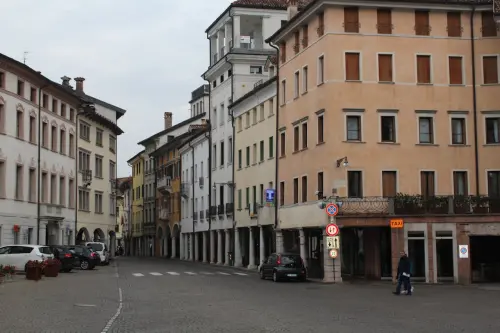 Modena, Daspo Willy per 23enne dopo minacce in locale